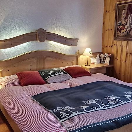 Hotel La Cambuse Ле-Коллон Экстерьер фото